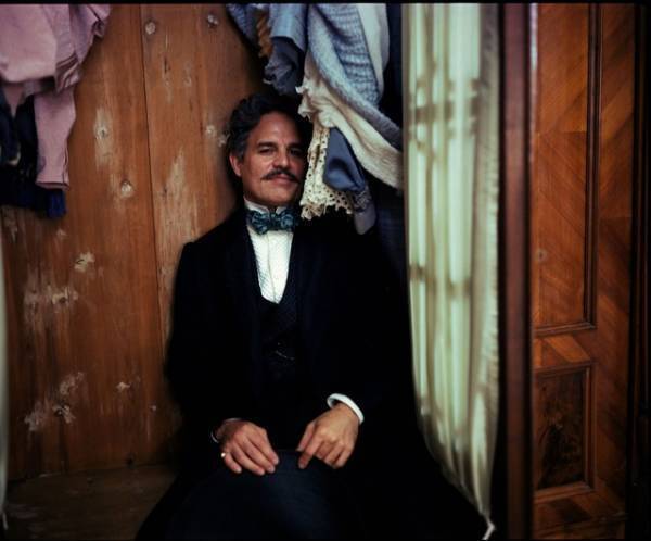 『哀れなるものたち』マーク・ラファロ、弁護士ダンカンは「本質は怒れるナルシシスト」