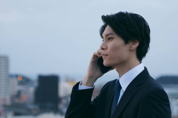 杉咲花のバディ・萩原利久、警察官役に初挑戦『朽ちないサクラ』場面写真