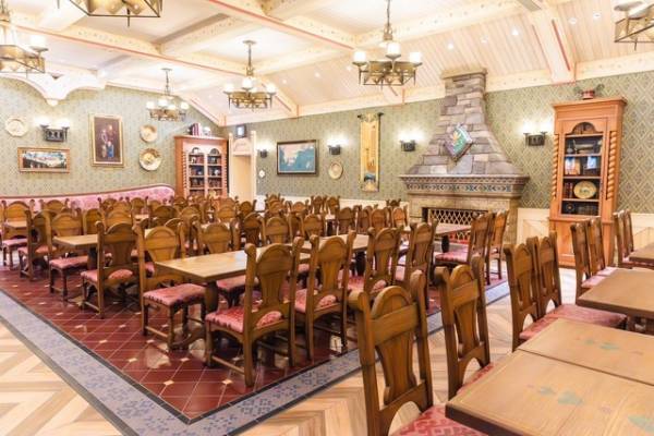 【ディズニー】『アナと雪の女王』テーマのレストラン、 「アレンデール・ロイヤルバンケット」潜入！