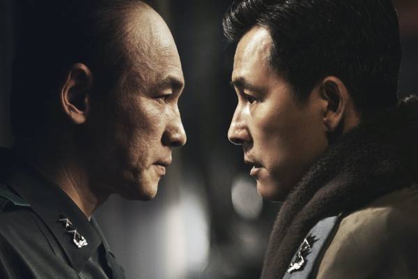 キム・スヒョンは人気賞獲得、『ソウルの春』監督と「ムービング」が大賞に　第60回百想芸術大賞発表