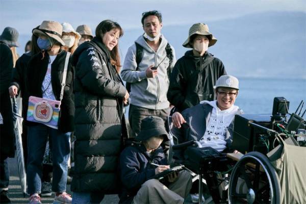 石原さとみ「とにかく現場が平和」吉田組『ミッシング』メイキング写真解禁