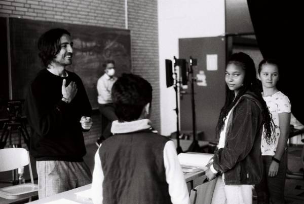 「人が信じていることに、疑問を投げかける」『ありふれた教室』監督がコメント