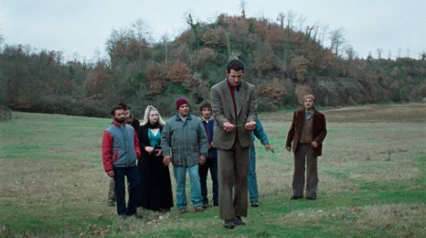 「陶酔して幸福感に包まれた」グレタ・ガーウィグ監督も絶賛『墓泥棒と失われた女神』場面写真