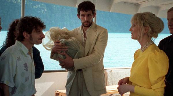 「陶酔して幸福感に包まれた」グレタ・ガーウィグ監督も絶賛『墓泥棒と失われた女神』場面写真