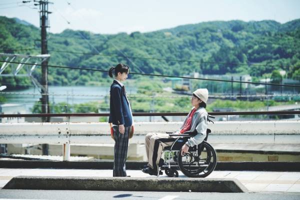 佐藤寛太ではない“じゅん”がいっぱい『不死身ラヴァーズ』謎を解き明かす場面写真