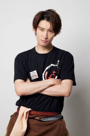 岡崎紗絵＆宮澤エマ＆向井康二「マウンテンドクター」に出演　物語の軸に関わる