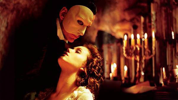 「こんなに疲れたことはなかった」『オペラ座の怪人』デザイナーが衣装の秘密明かす