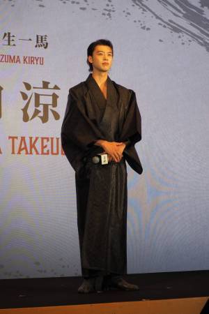 竹内涼真、「龍が如く」桐生一馬になりきるため朝倉未来にDMしトレーニング「命をかけて臨んだ」