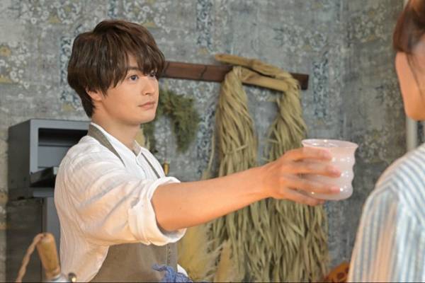 生見愛瑠“まこと”と瀬戸康史“公太郎”のキスに「ここ数年で1番良きキス」の声…「くる恋」9話