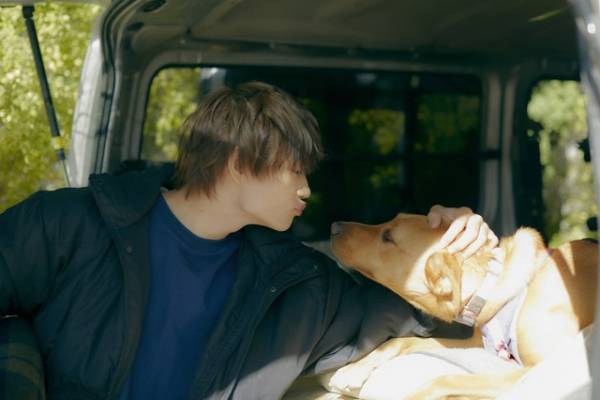 佐野勇斗写真集「Here, Now!」収録カット公開　メイキング映像も