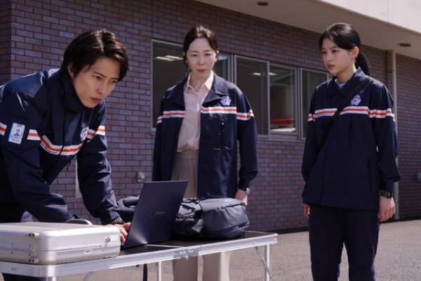 山下智久“晴原”を救った平岩紙“上野”の窮地に「放心状態」「言葉を失う」の声…「ブルーモーメント」7話