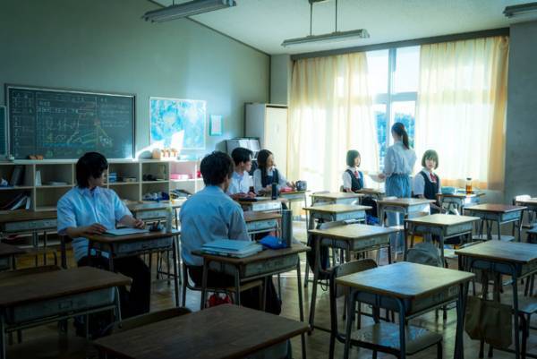 渋谷凪咲＆早瀬憩＆染谷将太らの姿切り取る『あのコはだぁれ？』場面写真