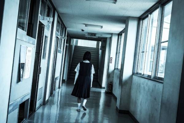 渋谷凪咲＆早瀬憩＆染谷将太らの姿切り取る『あのコはだぁれ？』場面写真