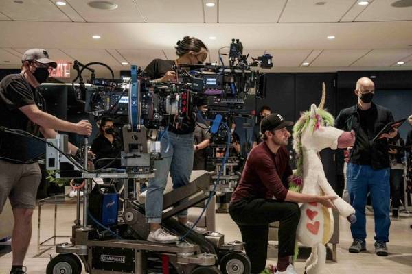 『ゼロ・グラビティ』がきっかけで実現!? ジョージ・クルーニーの起用秘話『ブルー きみは大丈夫』