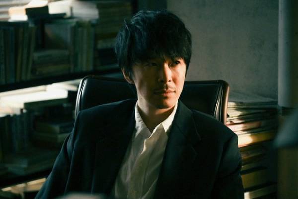 ある人物の裏切りが発覚、「信じたい」の声上がる…「アンチヒーロー」9話