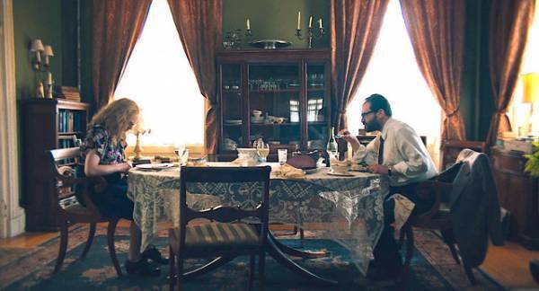 エリザベス・モス「最高の脚本の1つ」『Shirley シャーリイ』で挑んだ現実と虚構