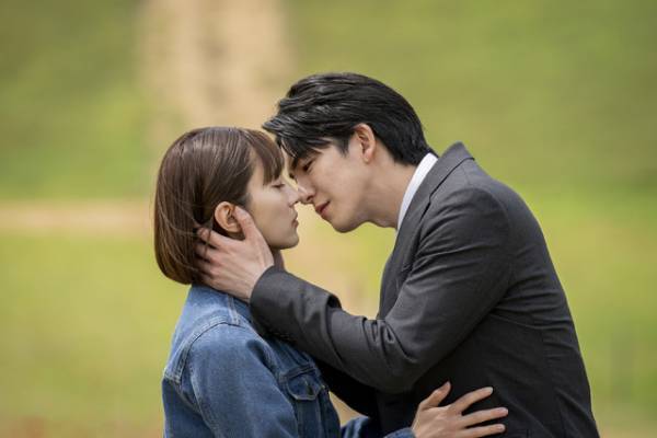 前田公輝＆久保田紗友「私をもらって」予告映像　K (&TEAM) が“死神役”でドラマ初出演