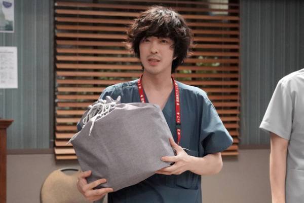 「アンメット」若葉竜也＆岡山天音＆尾崎匠海の誕生日をサプライズでお祝い