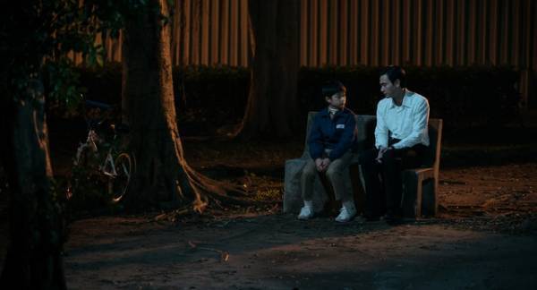 仲睦まじい父子の姿捉える『オールド・フォックス』新場面写真