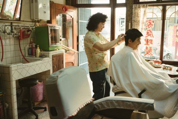 名優ルー・シャオフェン、24年ぶりの主演復帰作『本日公休』9月公開