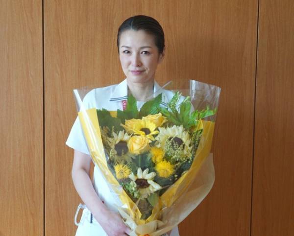 千葉雄大、杉咲花＆若葉竜也と熱いハグ！「アンメット」井浦新らがクランクアップ