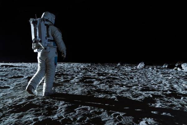 『THE MOON』ド・ギョンスも没入する宇宙セットに注目「目指したのは、最高のクオリティ」