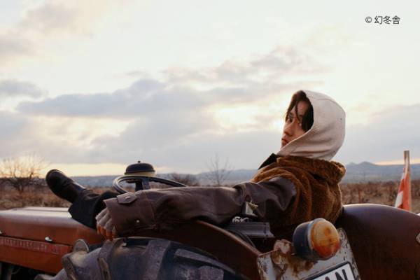 山崎賢人、9月7日に俳優デビュー15周年記念写真集発売