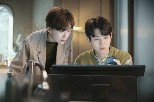 パク・ボゴム＆ペ・スジら共演映画『ワンダーランド』7月配信　場面写真到着