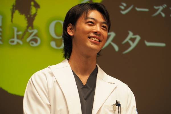 二宮和也、6年ぶりの「ブラックペアン」で幸せをかみしめる「すごく今恵まれた現場にいる」