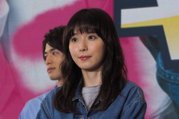 松岡茉優のクランクアップに、田中みな実＆滝沢カレンが号泣「私が泣いてないのに、愛してるよ！」