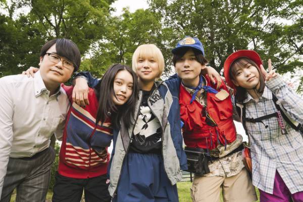 新ドラマ「ベイビーわるきゅーれ エブリデイ！」正式タイトル決定＆クランクイン写真到着