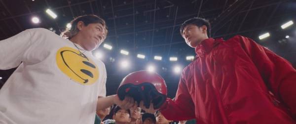 ワン・イーボーがダンスバトルで魅せる『熱烈』新場面写真