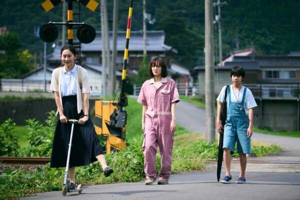 市川実日子＆高良健吾ら、綾瀬はるか主演『ルート29』出演 公開日は11月8日に