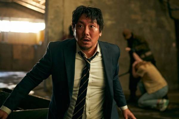 チョ・ジヌン、「名義貸し」で“消された男”が復讐へ『DEADMAN』10月公開