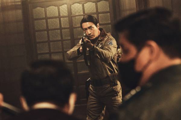 『ソウルの春』ファン・ジョンミン、チョン・ウソンらコメント動画＆新場面写真