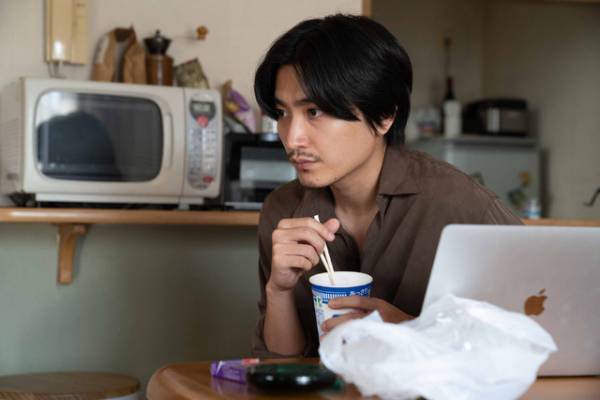 金子大地＆寛一郎、『ナミビアの砂漠』河合優実演じるカナの“彼氏たち”の場面写真