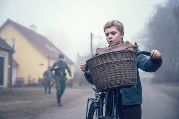 『ぼくの家族と祖国の戦争』観客の心をつかむ名演　北欧の新星ラッセ・ピーター・ラーセンの本編映像