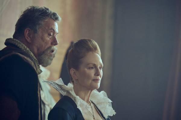 ジュリアン・ムーア×ニコラス・ガリツィン共演、実話を基に描く「メアリー＆ジョージ　王の暗殺者」独占配信