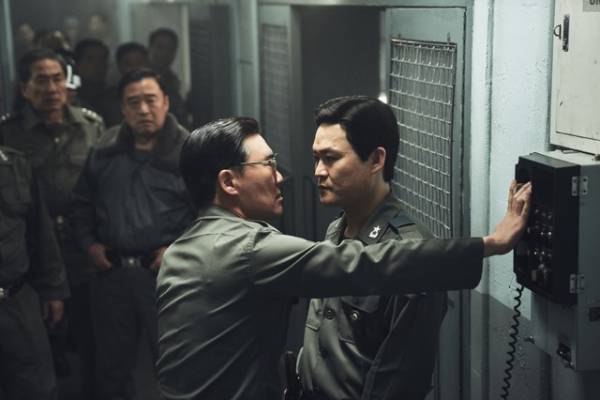 「衣装が役作りの助けに」ファン・ジョンミンら『ソウルの春』キャラクター誕生に迫る特別映像