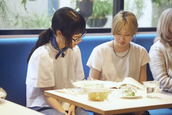 伊藤万理華「確立してきたものを全て壊して演じた」『チャチャ』の世界観