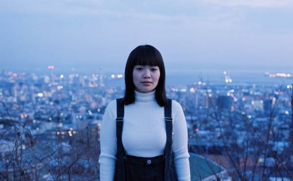 富田望生主演『港に灯がともる』ティザービジュアル完成　2025年1月17日に公開決定　