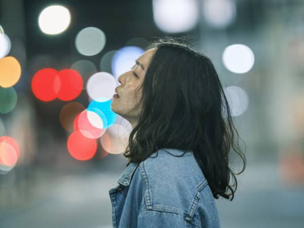 イシヅカユウ主演短編『Colors Under the Streetlights』12月公開　ビジュアル＆場面写真到着