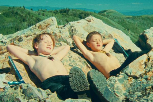 わんぱくキッズのレトロファッションに注目『リトル・ワンダーズ』 監督来日も決定