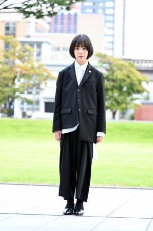 「モンスター」趣里のスーツをデザイン　アンリアレイジがコラボ