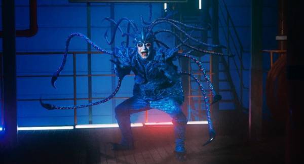 小沢真珠＆Fukaseら『はたらく細胞』暴れん坊細菌の場面写真