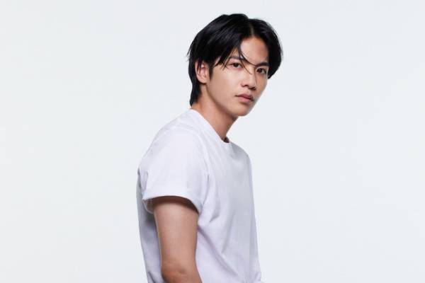 志尊淳、香取慎吾主演「日本一の最低男」出演 2人の子どもを育てるシングルファーザーに