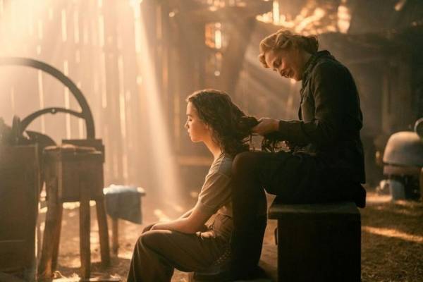 「衣装で物語を伝える」『ホワイトバード』スタッフが語る衣装＆美術製作の裏側