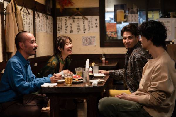 稲垣吾郎、伊藤沙莉“ハル”が運命を感じる相手に!?「ペンション・恋は桃色」S3配信決定