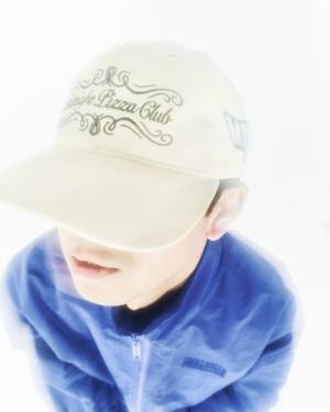 仲野太賀×忽那汐里がモデルに「MIDNIGHT PIZZA CLUB」×「TTT MSW」コラボ商品登場