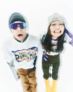 仲野太賀×忽那汐里がモデルに「MIDNIGHT PIZZA CLUB」×「TTT MSW」コラボ商品登場